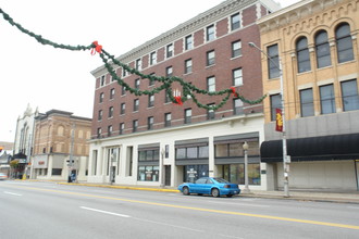 Brodhead Apartments in Beaver Falls, PA - Building Photo - Building Photo