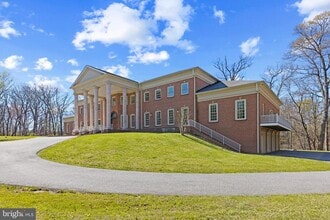 14815 Dover Rd in Reisterstown, MD - Building Photo - Building Photo