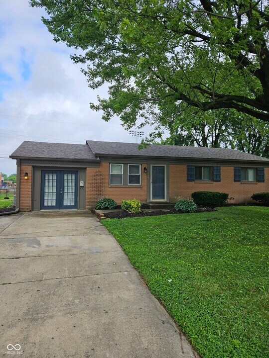 748 Maple Ln in Brownsburg, IN - Building Photo