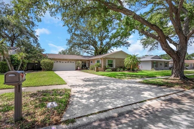 property at 1542 Dinnerbell Ln E