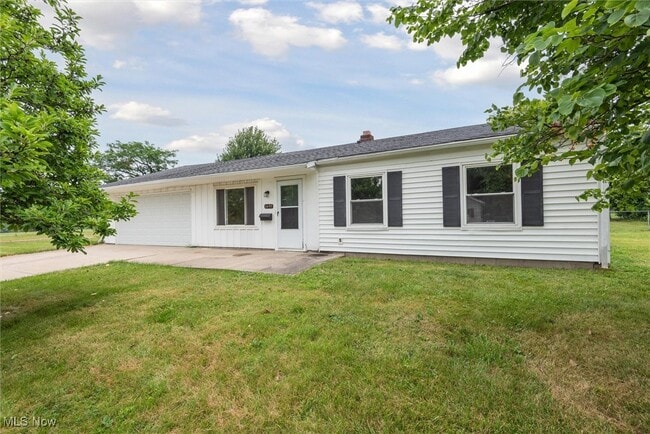5497 Bartlett Rd in Bedford Heights, OH - Building Photo - Building Photo