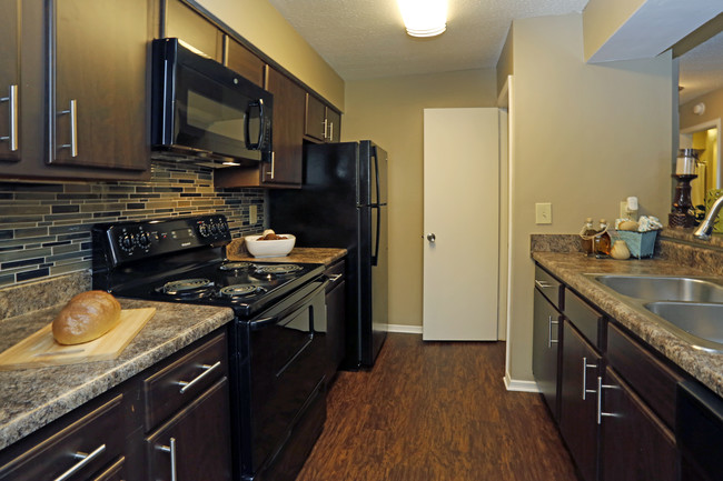 The Oakley at Hillcrest in Mobile, AL - Building Photo - Interior Photo