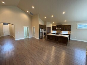 61116 SE Stari Most Loop in Bend, OR - Building Photo - Building Photo
