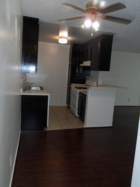 20949 Lassen St, Unit 202 Photo