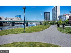 201 S 25th St, Unit 2B-312 in Philadelphia, PA - Building Photo