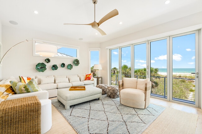 property at 2807 Sunset Way