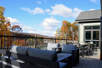 Forge in Lenox, MA - Foto de edificio - Building Photo