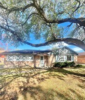 10515 Sagewind Dr in Houston, TX - Building Photo