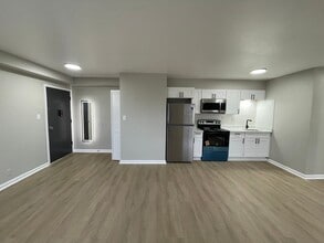 7051 E 11th St in Indianapolis, IN - Building Photo - Building Photo