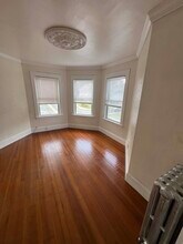 69 Parker St, Unit 2 in Watertown, MA - Building Photo - Building Photo