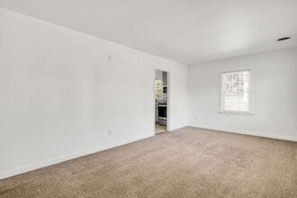 132 N Elm Ave in Highland Springs, VA - Building Photo - Building Photo