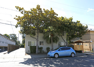 449-465 VENTURA Ave in Palo Alto, CA - Building Photo - Building Photo