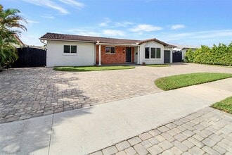 1804 SW 102nd Ct in Miami, FL - Building Photo - Building Photo