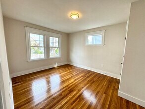 72 Belden St in Boston, MA - Building Photo - Building Photo