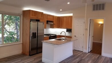 2117 Stewart Ave in Walnut Creek, CA - Building Photo - Building Photo