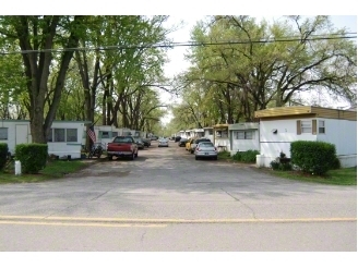 MOBILE HOME PARK #10 in North Manchester, IN - Foto de edificio