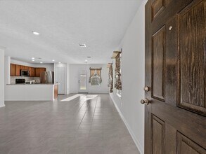 713 Allana Ln in Alvin, TX - Building Photo - Building Photo