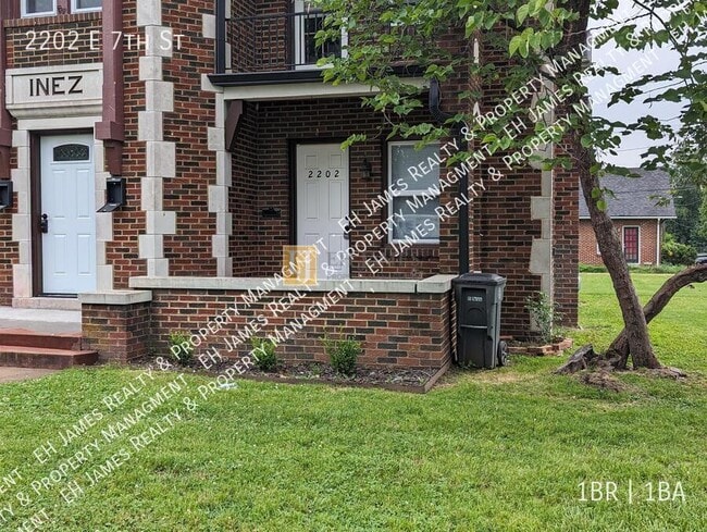 property at 2202 E 7th St