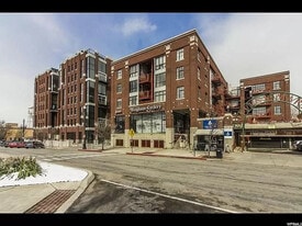 336 W 300 S, Unit 212 in Salt Lake City, UT - Building Photo