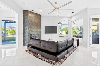 5 Curie Ct in Rancho Mirage, CA - Building Photo - Building Photo