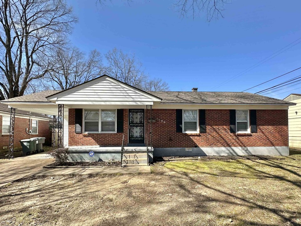 1703 Cornelia Ln in Memphis, TN - Building Photo