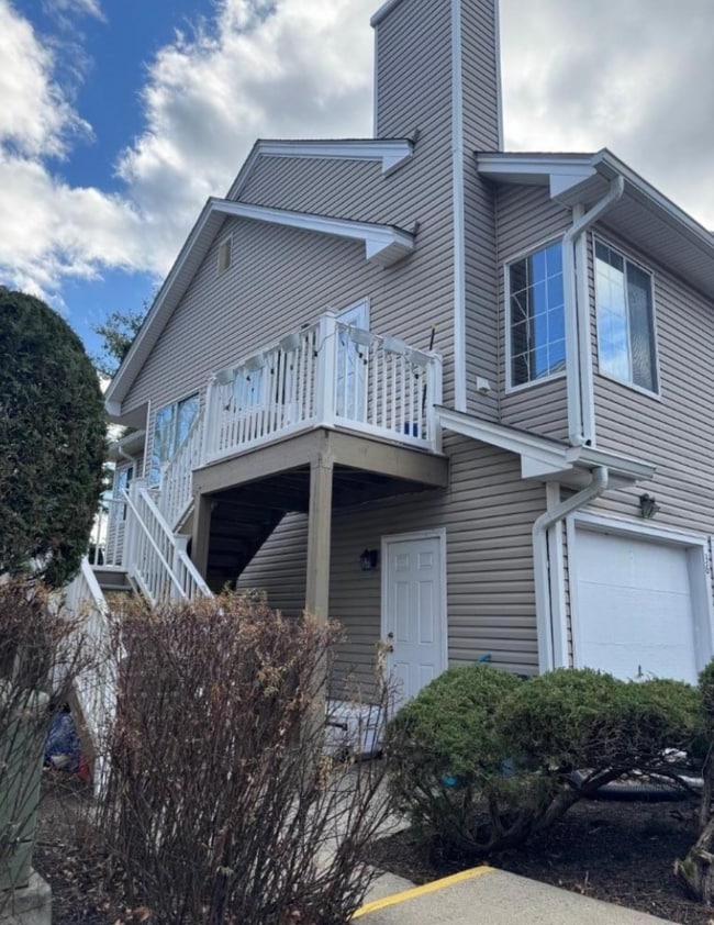 property at 36 Stevens Ct