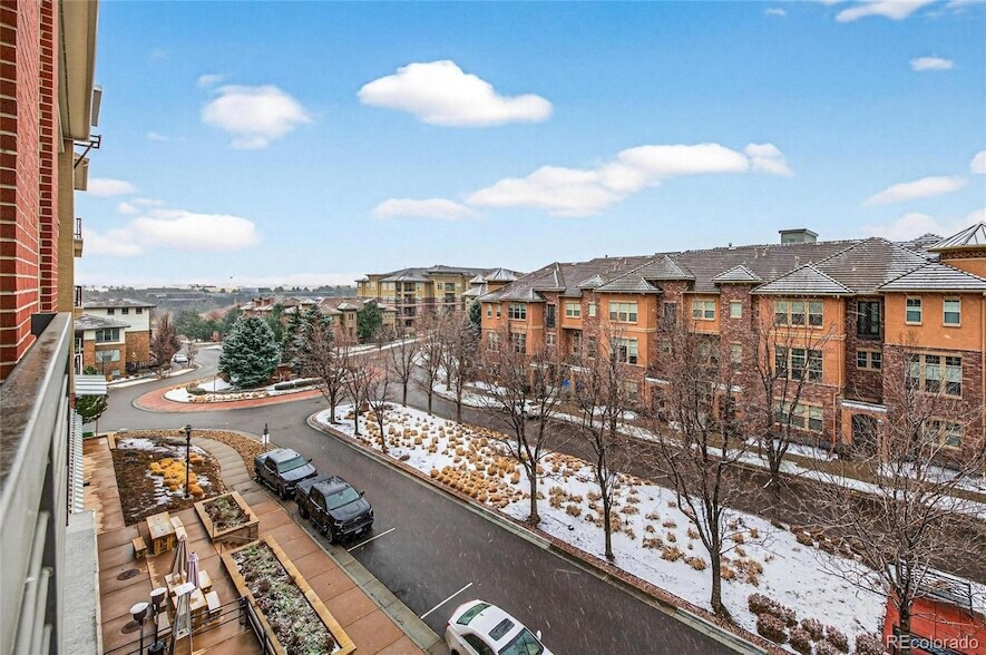 10111 Inverness Main St, Unit 315 in Englewood, CO - Foto de edificio