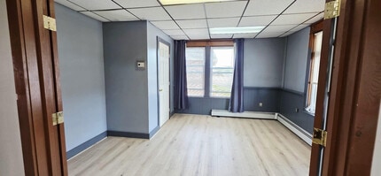 198 Broadway, Unit 1 in Whitehall, NY - Building Photo - Building Photo