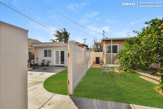 11858 Beatrice St in Los Angeles, CA - Foto de edificio - Building Photo