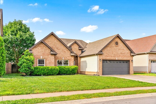 1450 Cobra Ln in Clarksville, TN - Building Photo - Building Photo