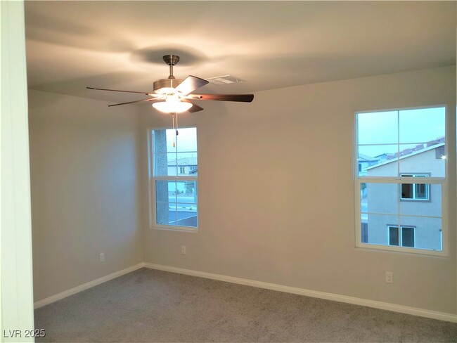 property at 378 Canyon Mist Ct