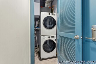 1258 Massachusetts Ave in Boston, MA - Building Photo - Building Photo