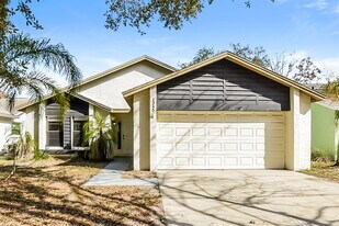 1345 Bridlebrook Dr in Casselberry, FL - Building Photo