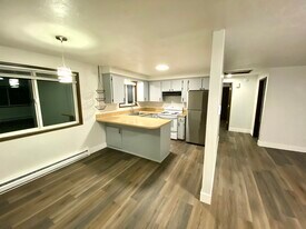 3238 Lyon St SE, Unit 3238 in Albany, OR - Building Photo