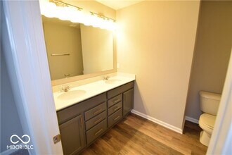 2933 Bolton Square Blvd in Indianapolis, IN - Building Photo - Building Photo