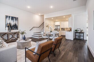 7504 Carver Rd in Houston, TX - Building Photo - Building Photo
