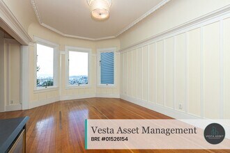 301-303-303 Corbett Ave in San Francisco, CA - Building Photo - Building Photo