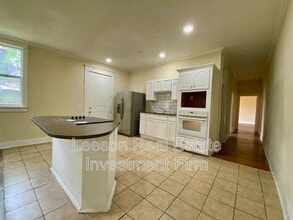 548 Dalzell St in Shreveport, LA - Building Photo - Building Photo