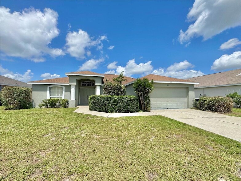 823 Summer Glen Dr in Winter Haven, FL - Building Photo