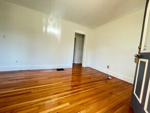 1 Webster St in Hull, MA - Building Photo - Building Photo