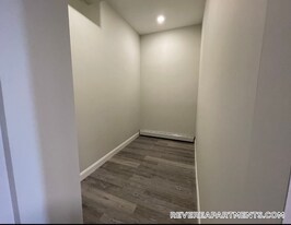 655 Beach St in Revere, MA - Building Photo