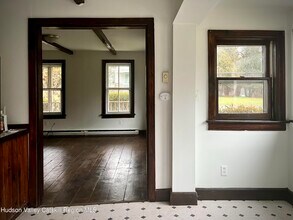 189 Maple Ave in Germantown, NY - Building Photo - Building Photo
