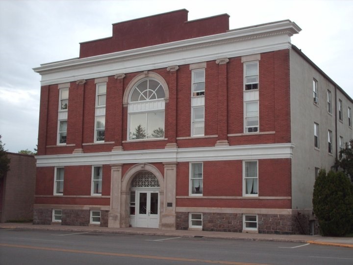 Opera House Apartments in Antigo, WI - Building Photo