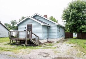334 Ellis St in Plainfield, IN - Building Photo