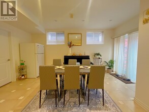 73 Highland Park Blvd in Markham, ON - Building Photo - Building Photo