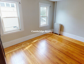 276 Main St, Unit 1T in Medford, MA - Building Photo - Building Photo