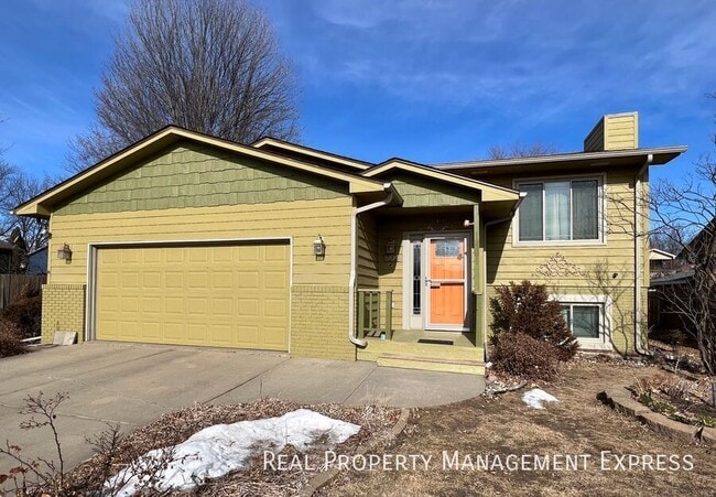 Charming 4 bed 2 Bath Home! in Sioux Falls, SD - Building Photo - Building Photo