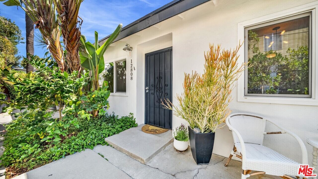 12808 Matteson Ave in Los Angeles, CA - Building Photo