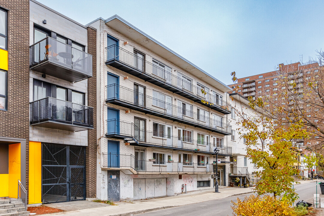 3495 Saint-Dominique Rue in Montréal, QC - Building Photo