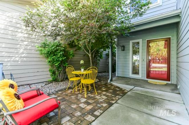 641 N Palmetto Dr in Eagle, ID - Foto de edificio - Building Photo